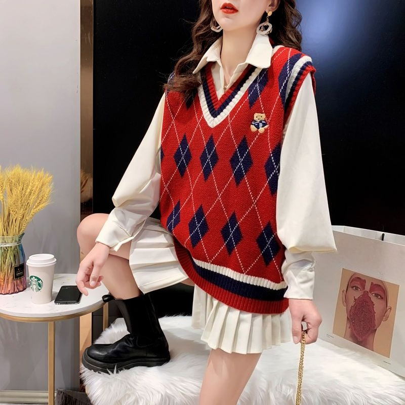 Winter Clothing Trends For Women - Red Knit Vests for Women Sleeveless